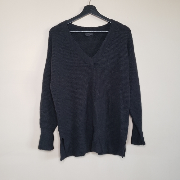 Halogen cozy v neck tunic sweater in black M - Picture 2 of 7